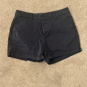 Size 4 Black Magellan Shorts that are perfect for hiking and outdoor activities.